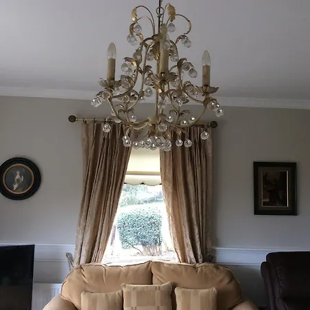 Hollymount House 3*