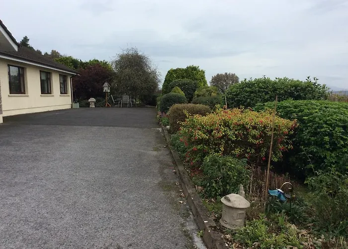 Bed & Breakfast Hollymount House